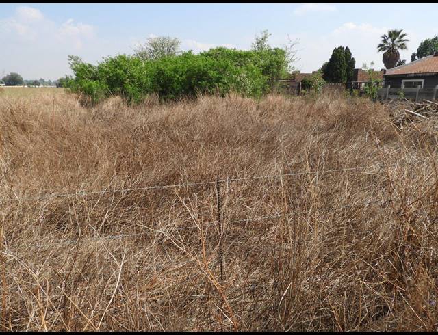 1,088M² VACANT LAND FOR SALE IN WALDRIFT